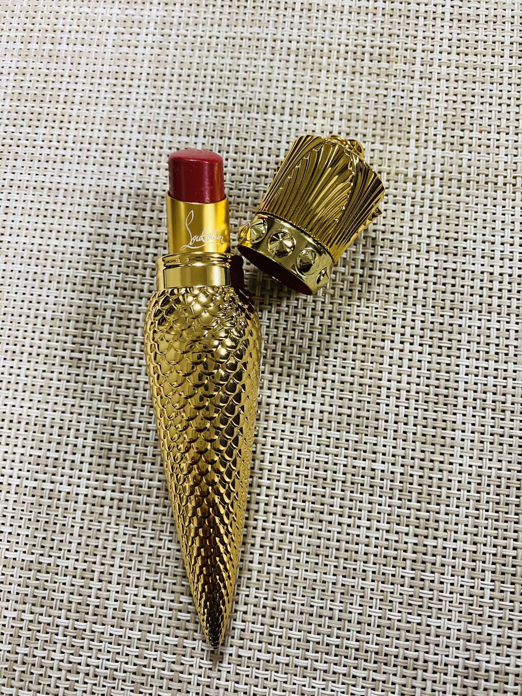 リップカラー シアーヴォワル/クリスチャン ルブタン/口紅を使ったクチコミ（3枚目）