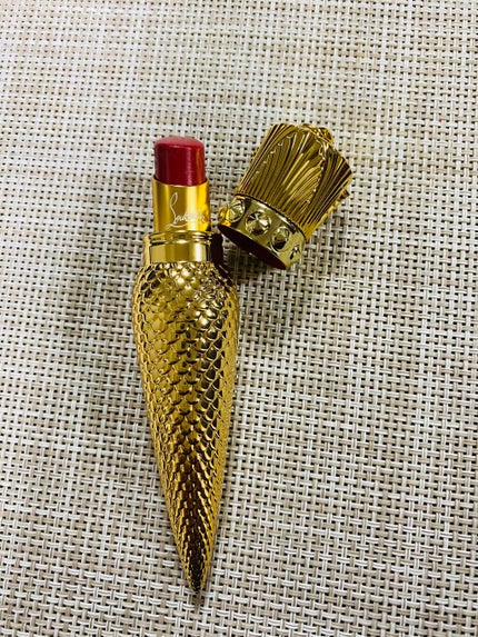 リップカラー シアーヴォワル/クリスチャン ルブタン/口紅を使ったクチコミ(3枚目)