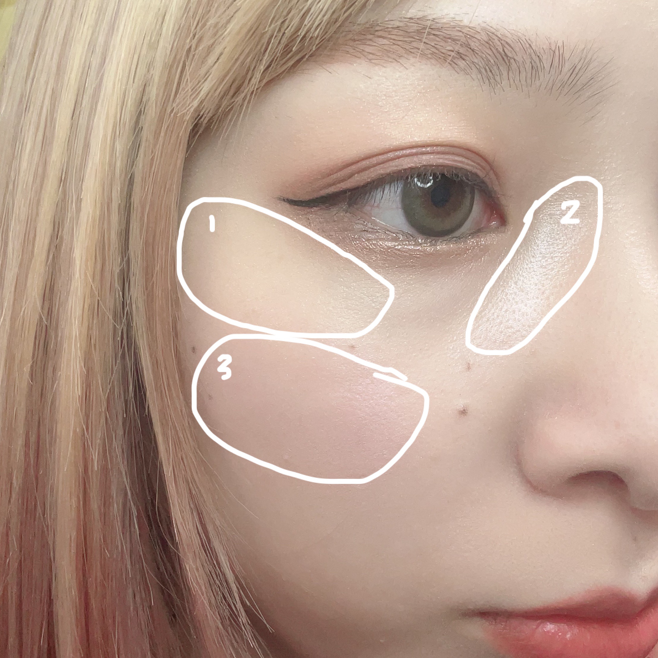 パールグロウニュアンサー/CEZANNE/パウダーハイライトを使ったクチコミ（3枚目）