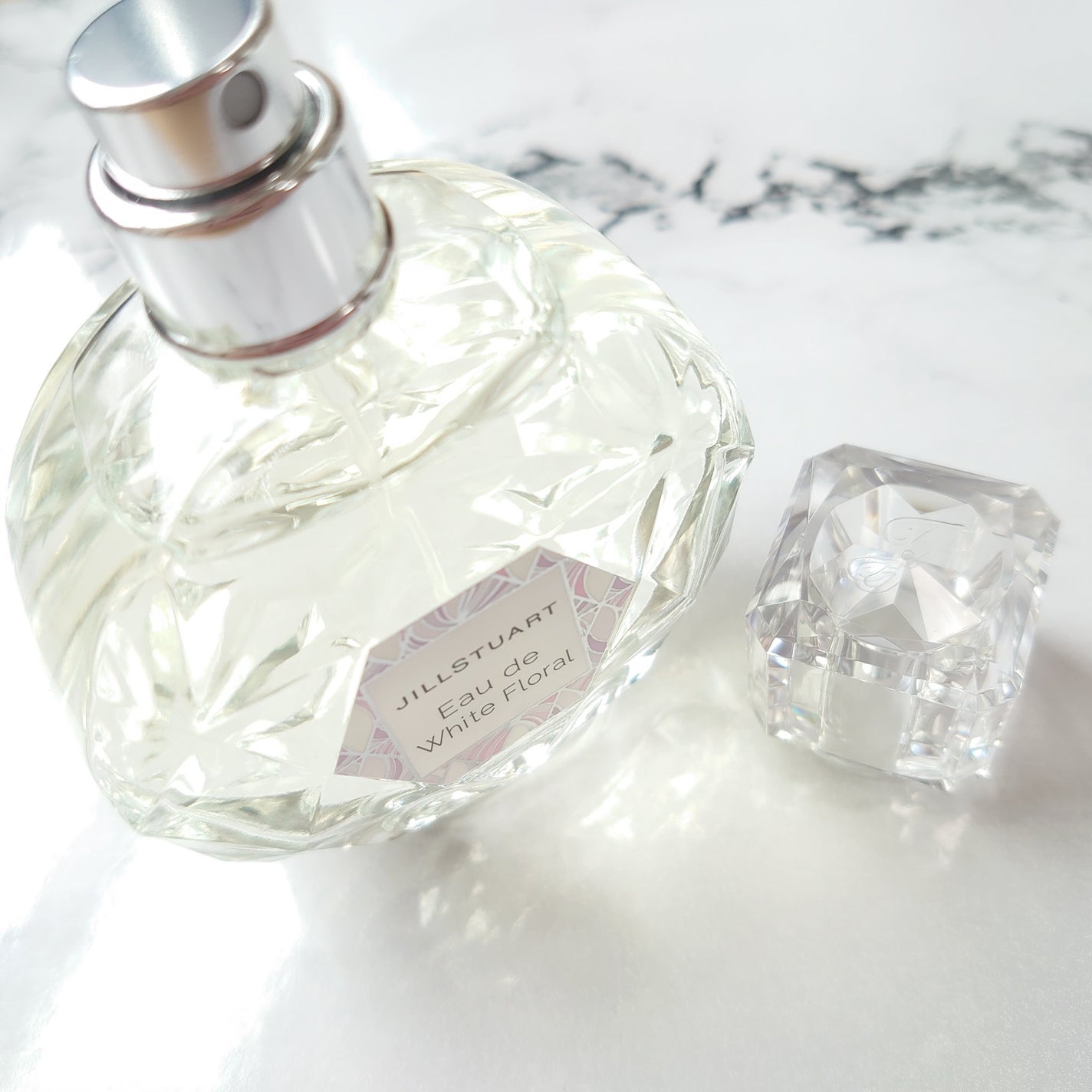 ジルスチュアート オード ホワイトフローラル/JILL STUART/香水(レディース)を使ったクチコミ(3枚目)