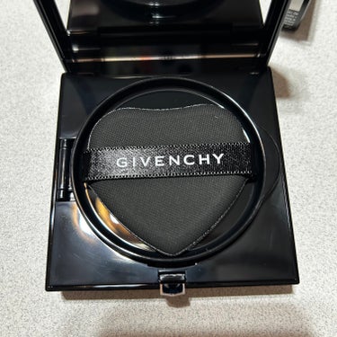 プリズム・リーブル・スキンケアリング・グロウ・クッション/GIVENCHY/クッションファンデーションを使ったクチコミ（3枚目）