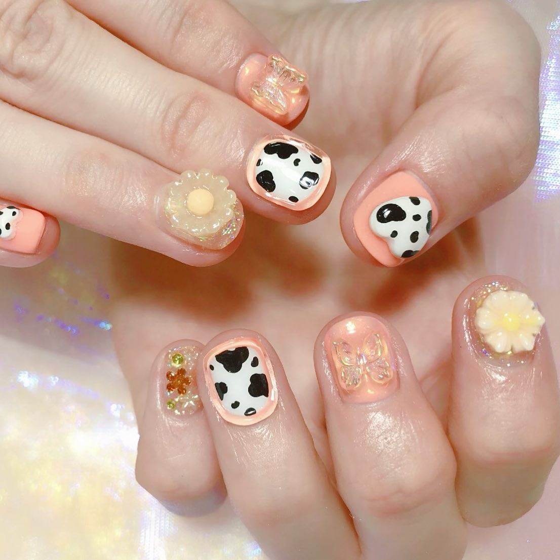 なかやまちえこ on LIPS 「オレンジ🍊トロピカル🌺元気!牛柄🐄のオーダーでした!⠀⠀@ch..」(2枚目)