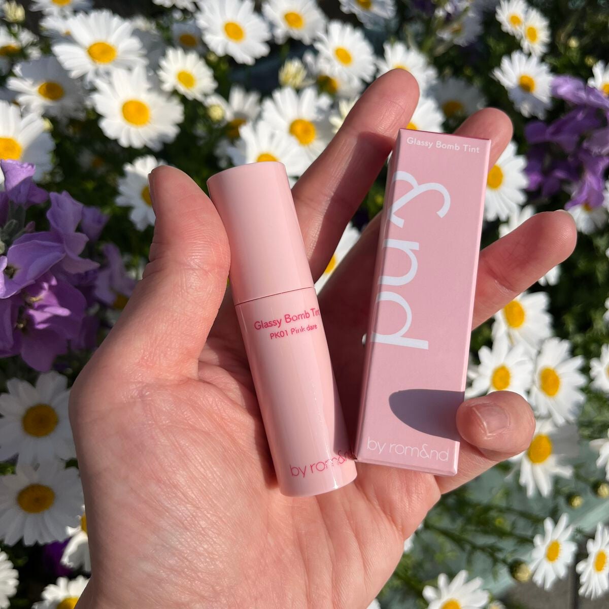 アンドバイロムアンド グラッシーボムティント/&nd by rom&nd/リップティントを使ったクチコミ(1枚目)