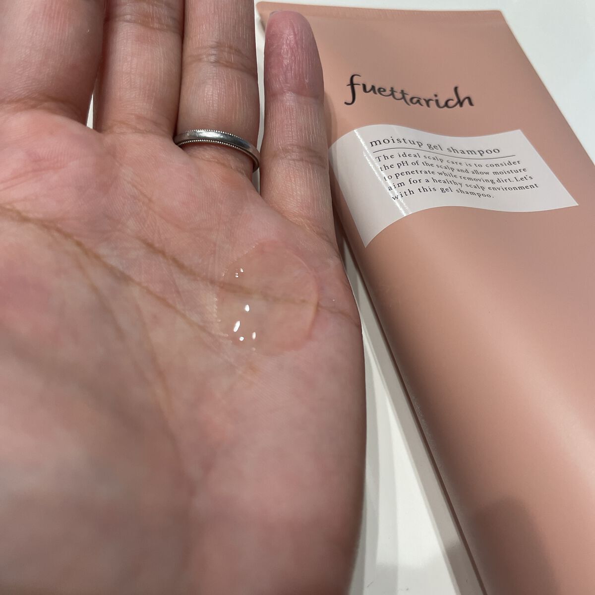 モイストアップ ジェル シャンプー/トリートメント/fuettarich (フエッタリッチ)/サロンシャンプーを使ったクチコミ（3枚目）