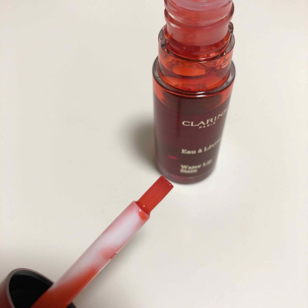 ウォーターリップ ステイン 03 レッドウォーター/CLARINS/リップグロスを使ったクチコミ（2枚目）