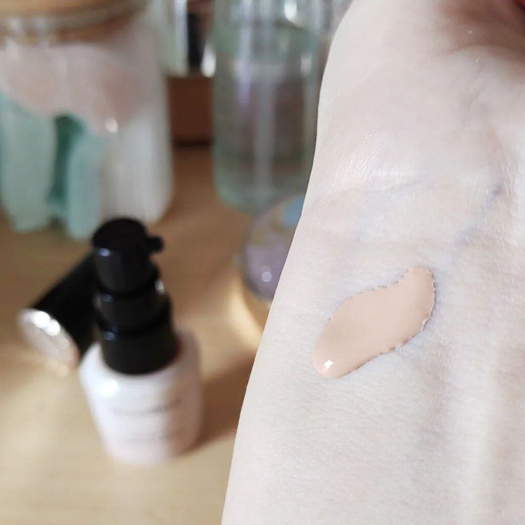 ドラマティックエッセンスリキッド/マキアージュ/リキッドファンデーションを使ったクチコミ（3枚目）