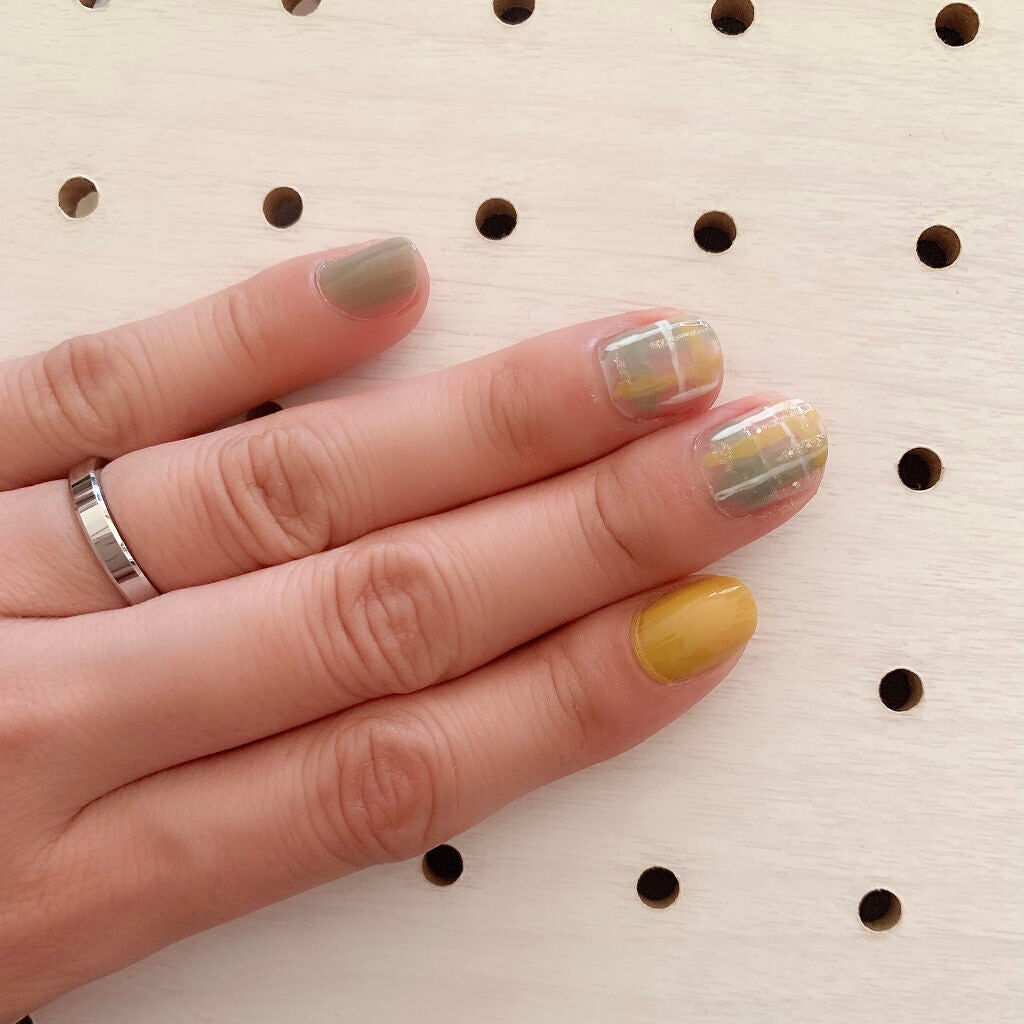 カラフルネイルズ/キャンメイク/マニキュアを使ったクチコミ(5枚目)