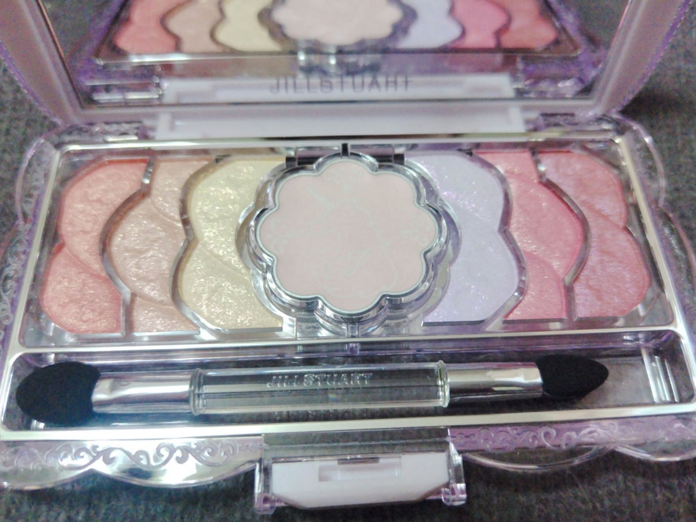 ユニコーンユートピア コレクション/JILL STUART/メイクアップキットを使ったクチコミ(4枚目)