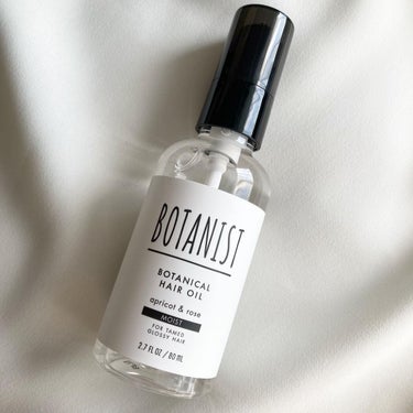 BOTANIST ボタニカルヘアオイル（モイスト）のクチコミ「.
ボタニスト
ボタニカルヘアオイル [モイスト]
80mL

ダメージの気になる髪におすすめ.....」（1枚目）