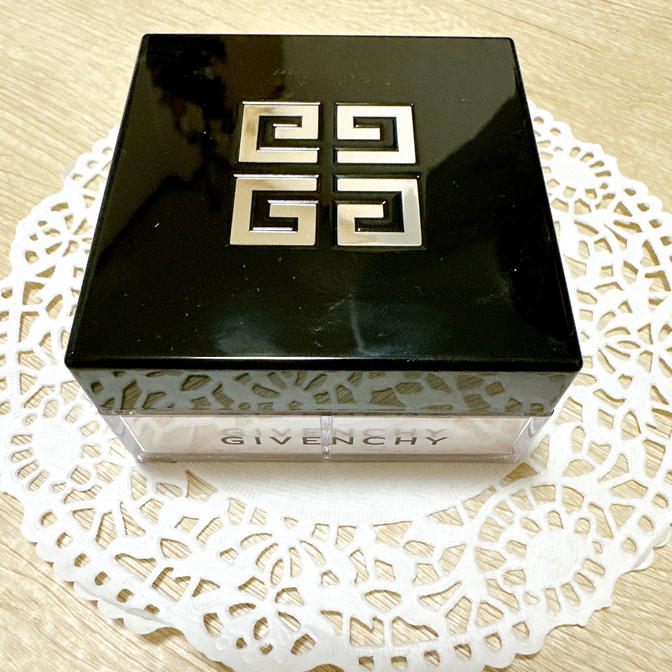 プリズム・リーブル/GIVENCHY/ルースパウダーを使ったクチコミ（3枚目）