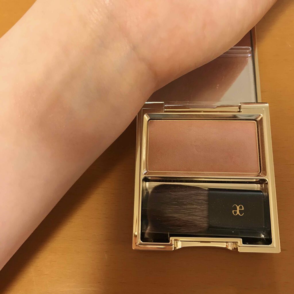 エモーショナル フェイス/Elégance/パウダーチークを使ったクチコミ（3枚目）