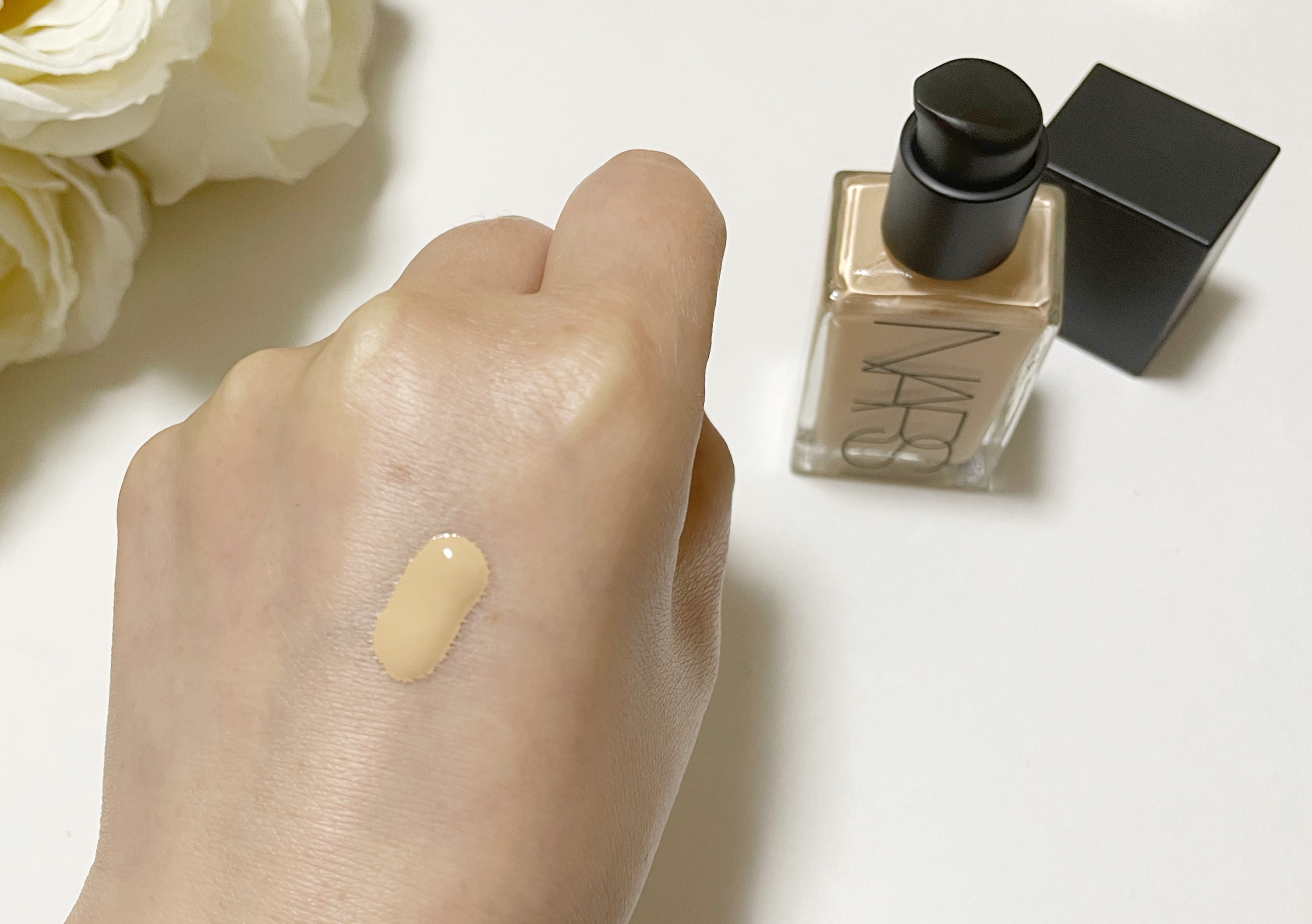 ライトリフレクティング ファンデーション/NARS/リキッドファンデーションを使ったクチコミ（2枚目）