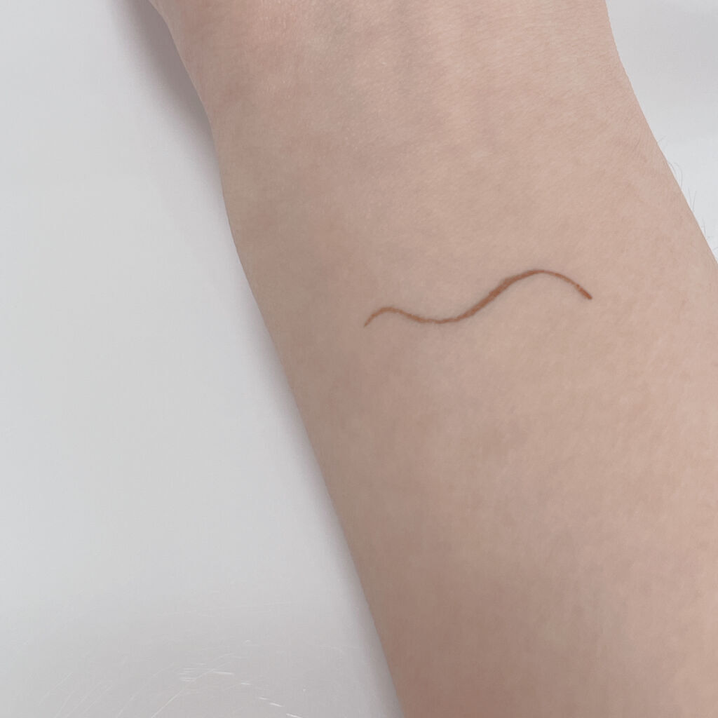 スキルレスライナー/LUMIURGLAS/リキッドアイライナーを使ったクチコミ（3枚目）