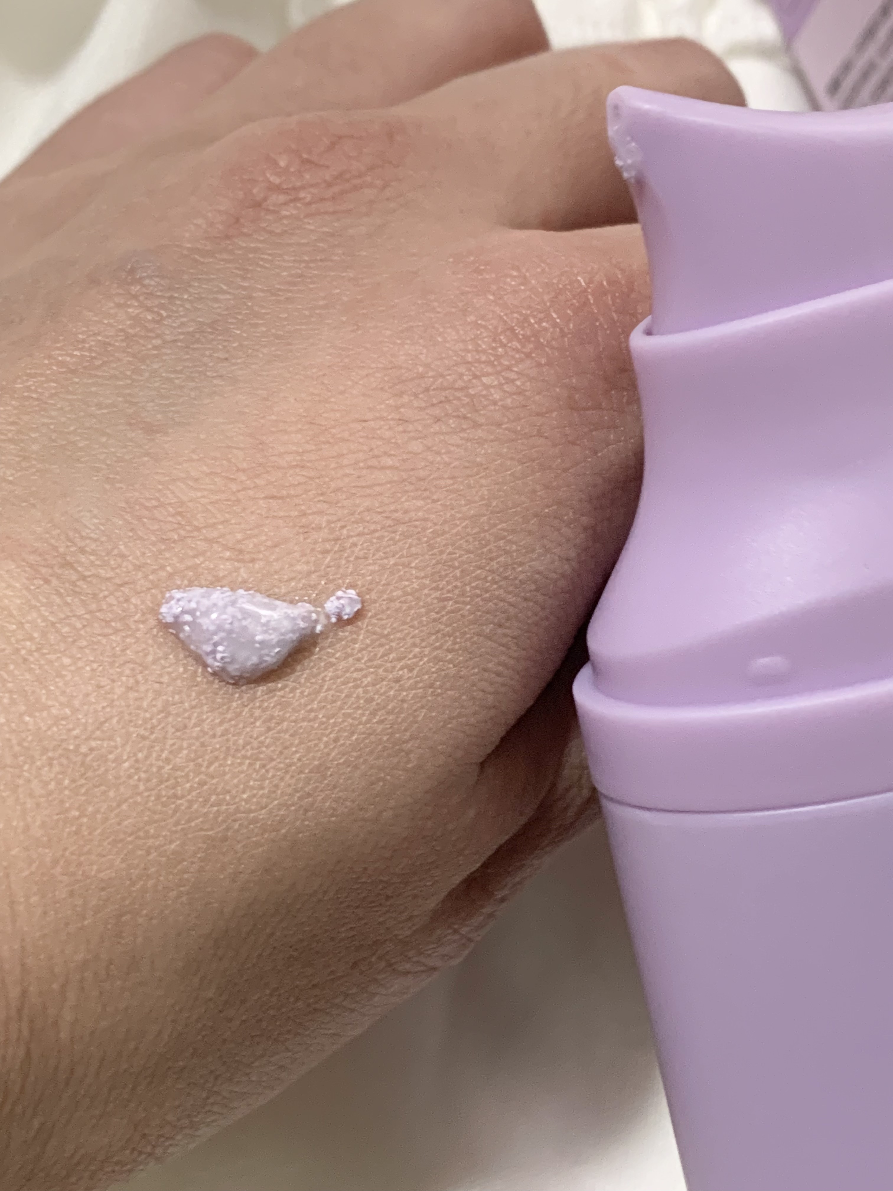 サンデートーンアップサンセラム/EDIT.B/美容液を使ったクチコミ（2枚目）