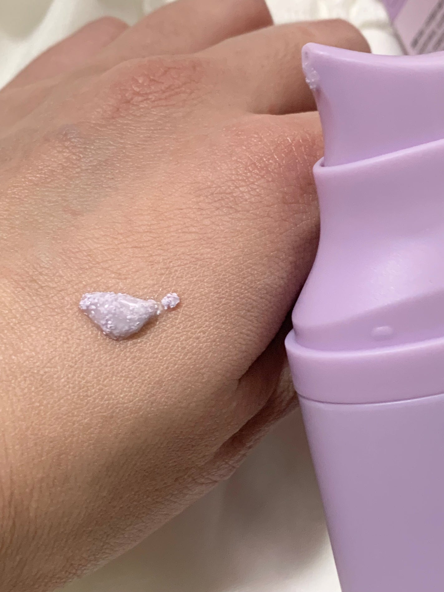 サンデートーンアップサンセラム/EDIT.B/美容液を使ったクチコミ(2枚目)