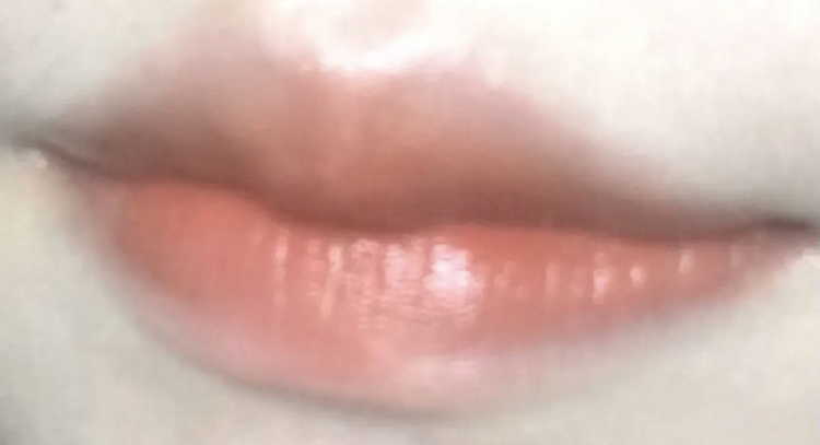 レブロン スーパー ラストラス グラス シャイン リップスティック 010 チョコレート ラスター/REVLON/口紅を使ったクチコミ（2枚目）