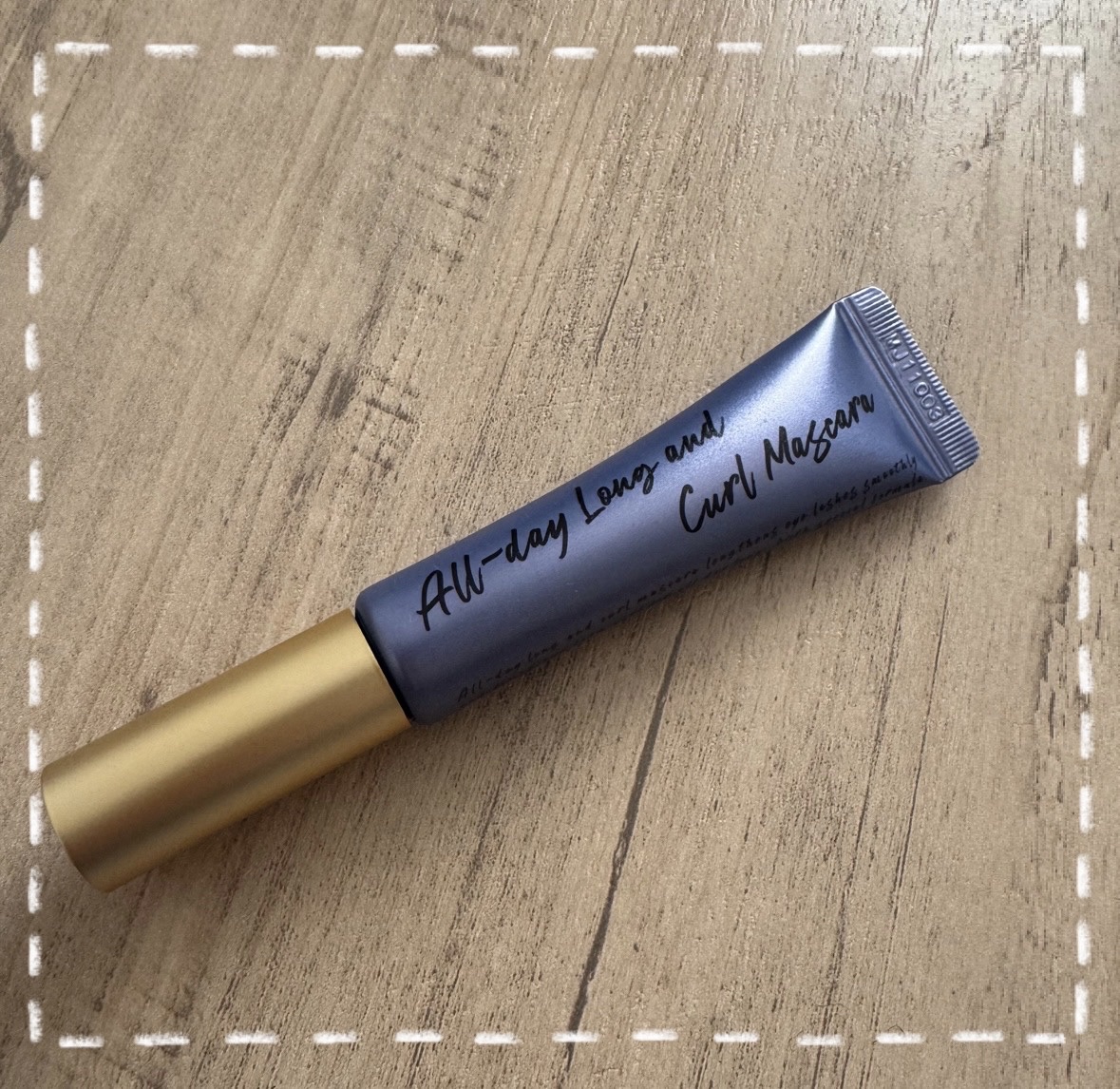 オールデイ ロング アンド カール マスカラ ミッド ナイト ネイビー/Milk Touch/マスカラを使ったクチコミ（1枚目）