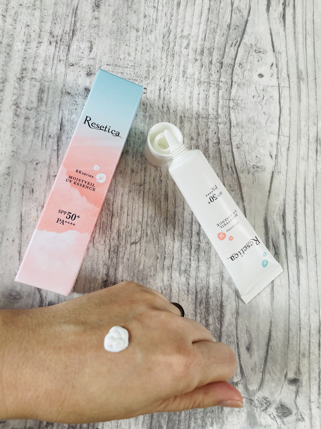 RR モイストベールUVエッセンス/Resetica(リセチカ)/美容液を使ったクチコミ（2枚目）