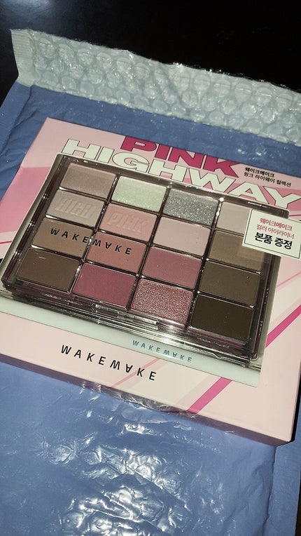 ソフトブラーリングアイパレット/wakemake/アイシャドウパレットを使ったクチコミ(1枚目)