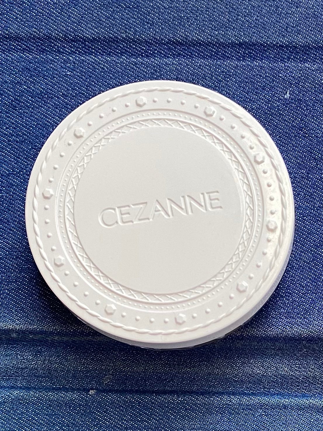 UVクリアフェイスパウダー/CEZANNE/プレストパウダーを使ったクチコミ(1枚目)