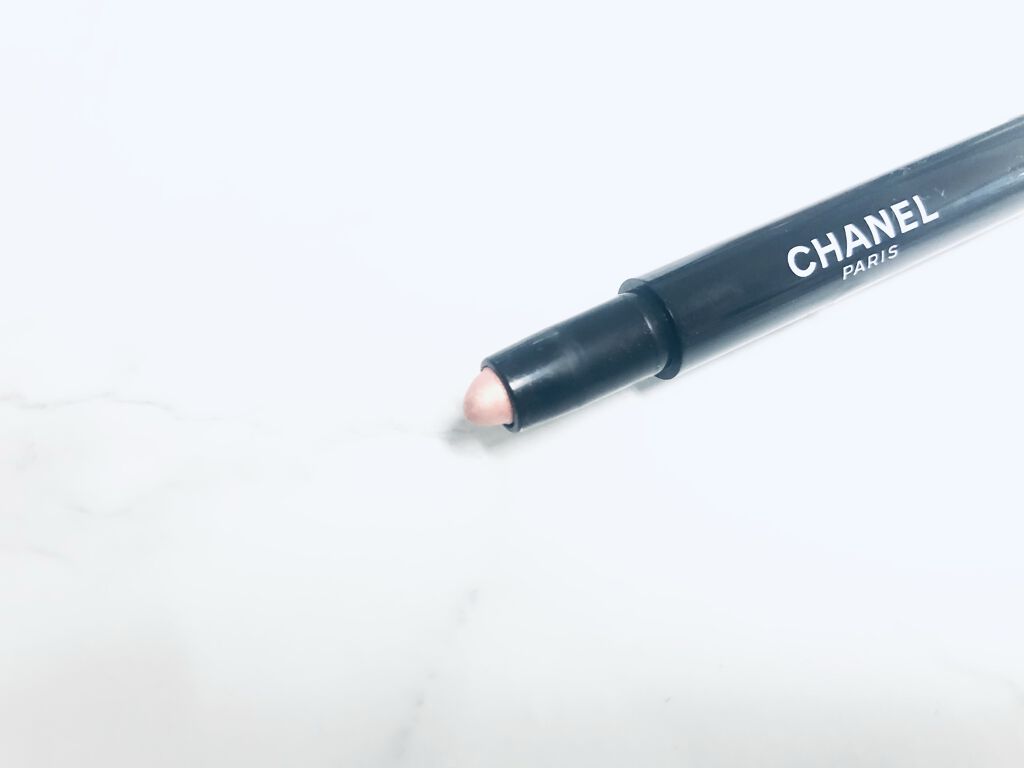 スティロ オンブル エ コントゥール 6 ヌード エクラ/CHANEL/スティックアイシャドウを使ったクチコミ（2枚目）