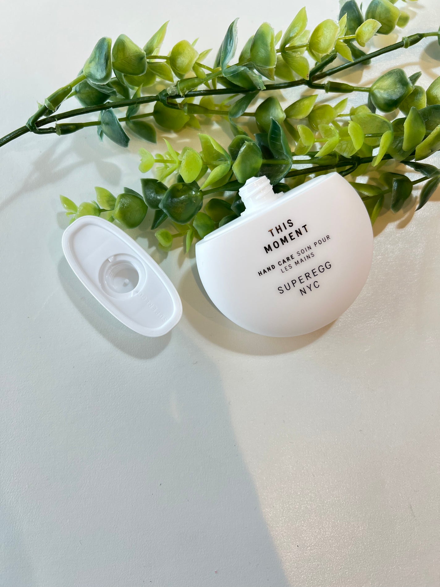 ディス モーメント ハンドケア/SUPEREGG /ハンドクリームを使ったクチコミ(2枚目)