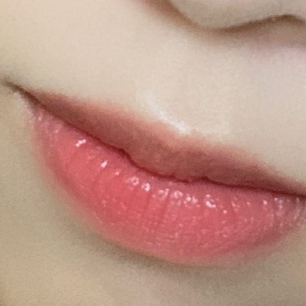 ルージュ ピュールクチュール ヴェルニ ウォーターグロウ No.203 リストリクテッド ピンク/YVES SAINT LAURENT BEAUTE/口紅を使ったクチコミ（3枚目）