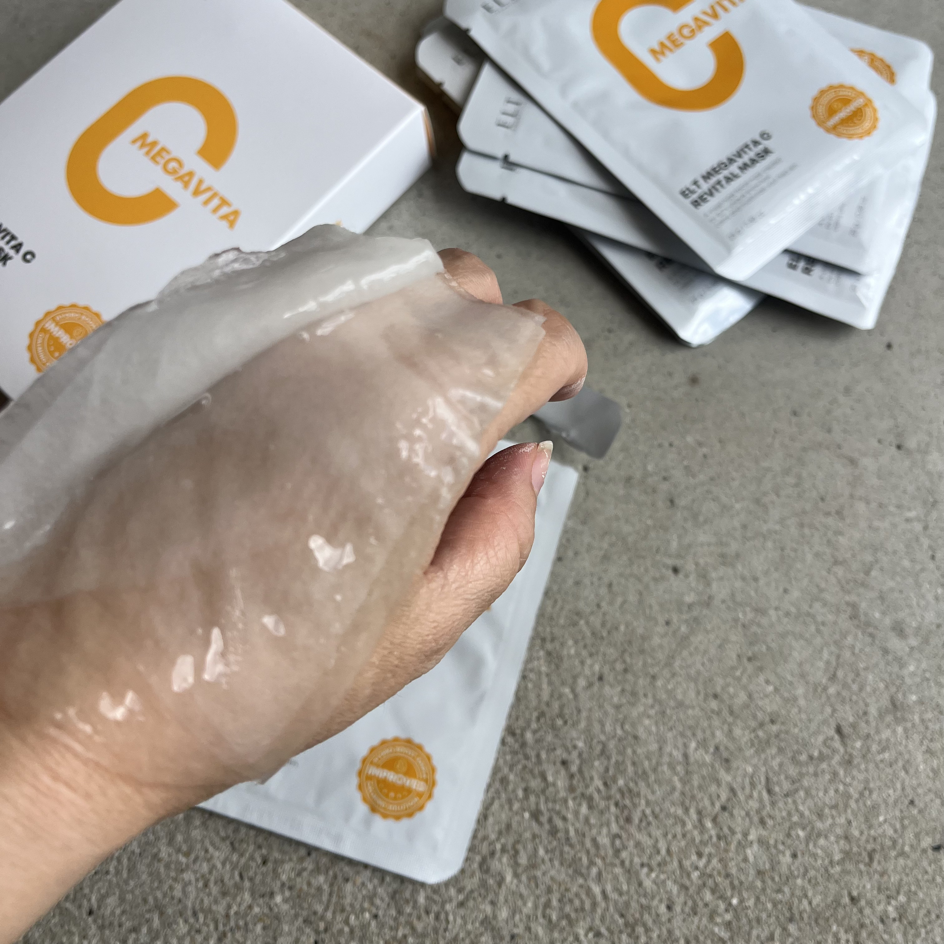 メガビタCリバイタルマスク/ELT COSMETICS/シートマスク・パックを使ったクチコミ（2枚目）