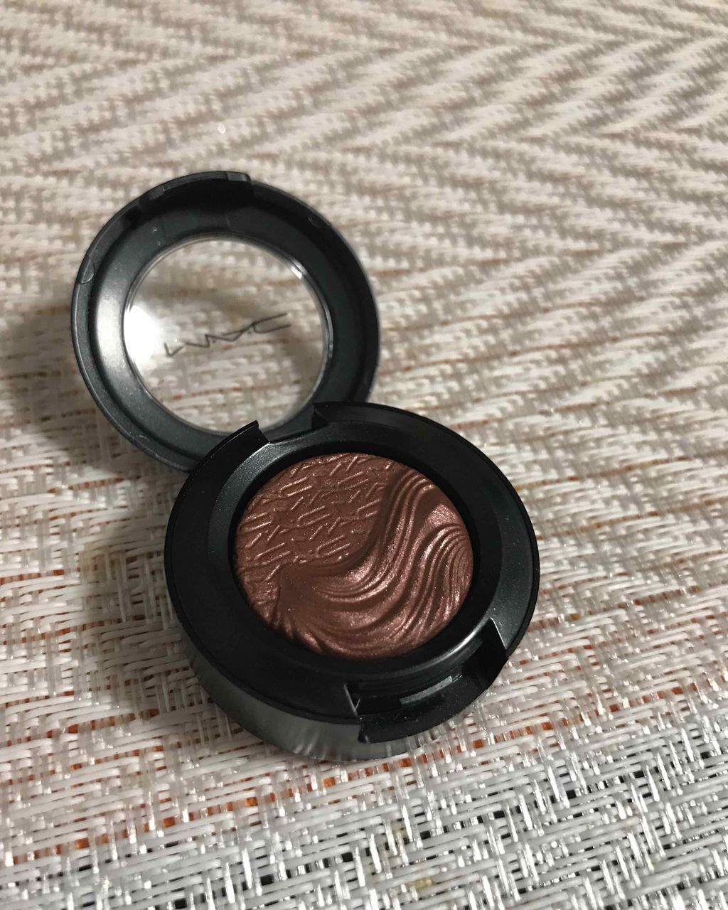 エクストラ ディメンション アイシャドウ/M・A・C/単色アイシャドウを使ったクチコミ(2枚目)