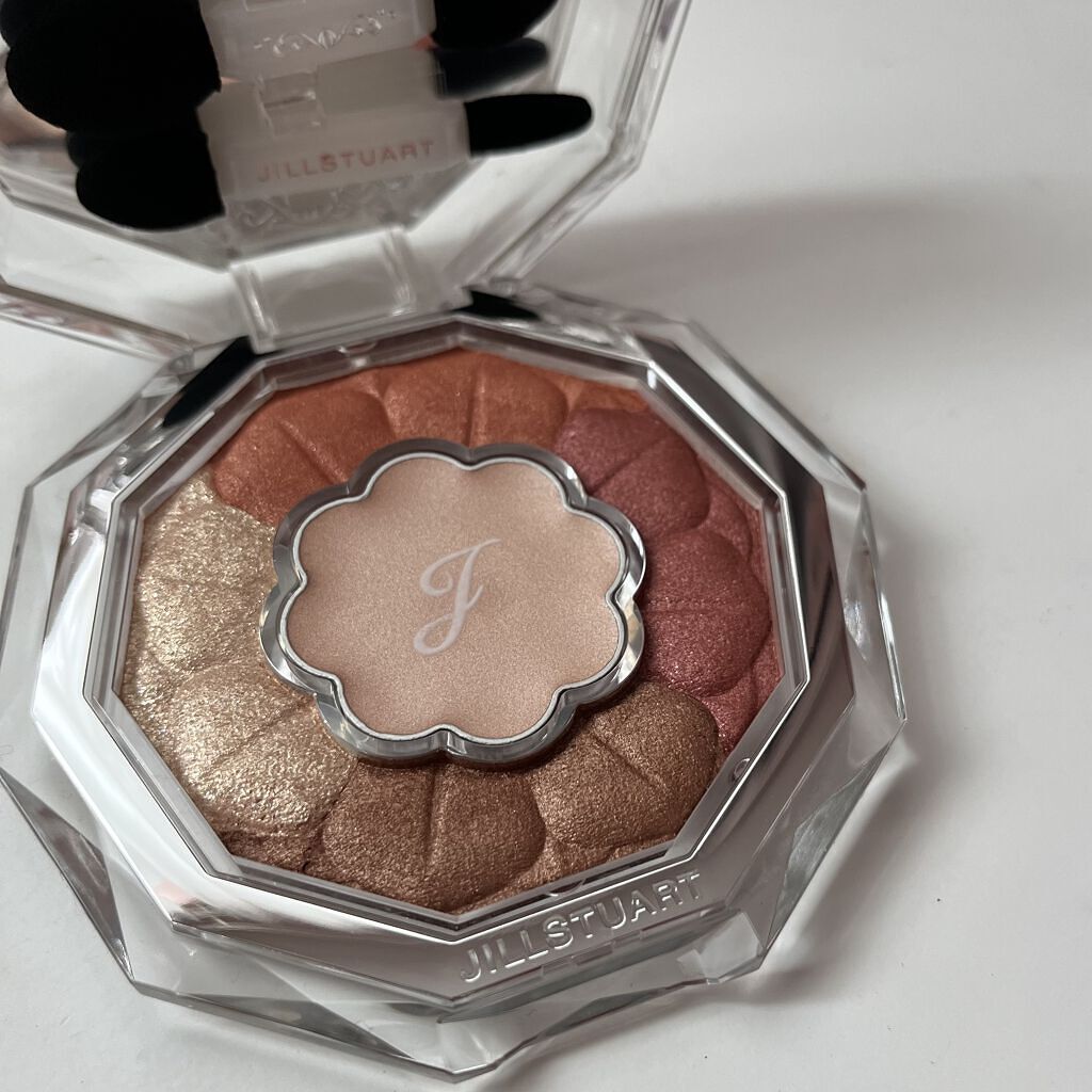 ジルスチュアート ブルームクチュール アイズ/JILL STUART/アイシャドウパレットを使ったクチコミ（1枚目）