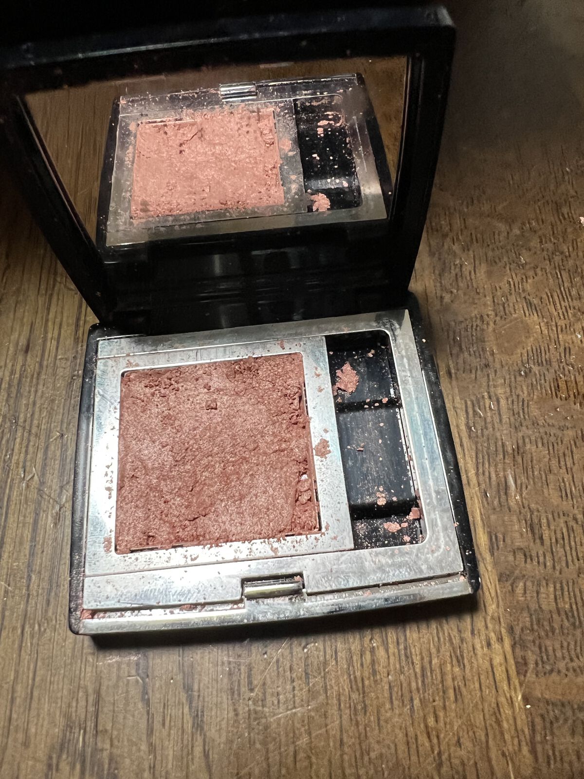 モノ クルール クチュール/Dior/単色アイシャドウを使ったクチコミ（1枚目）