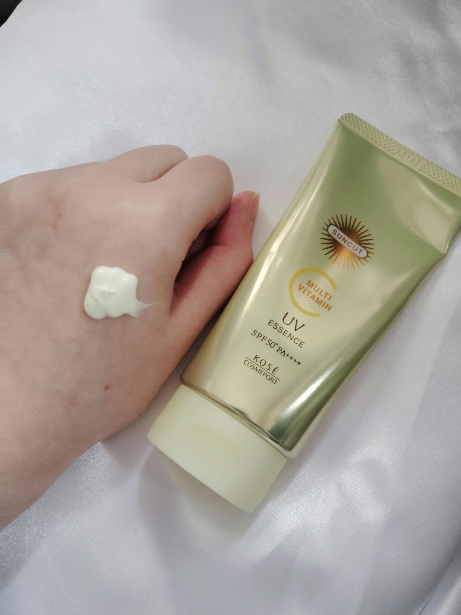 サンカットR マルチビタミンUV エッセンス/サンカット®/日焼け止めクリームを使ったクチコミ（2枚目）