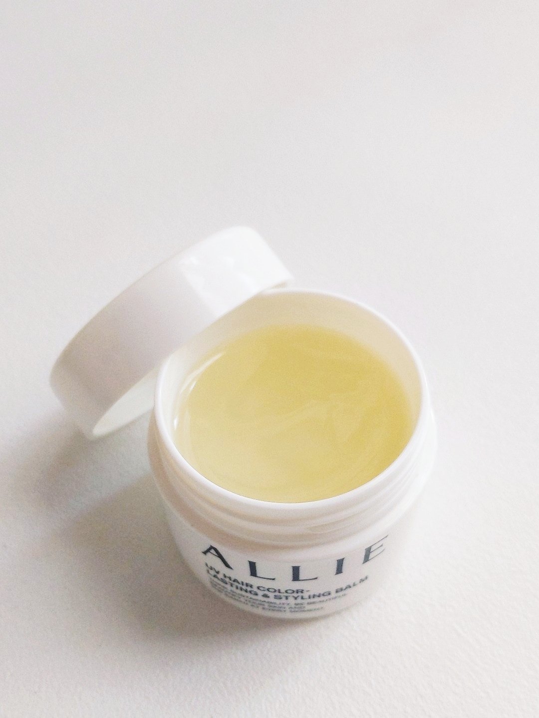 アリィー クロノビューティ UV ヘアカラーラスティング＆スタイリング バーム/アリィー/ヘアバームを使ったクチコミ（2枚目）