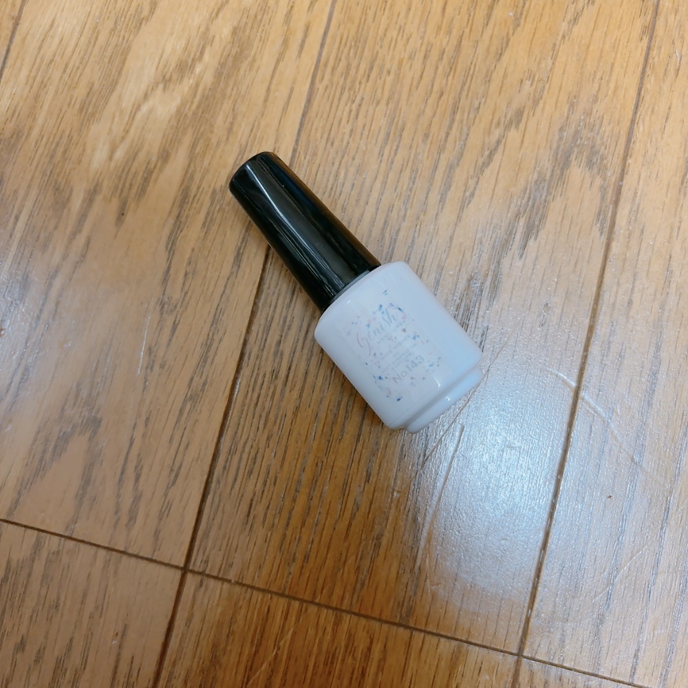 ジーニッシュ No.143 オーロラフロスト/ジーニッシュマニキュア/マニキュアを使ったクチコミ（1枚目）