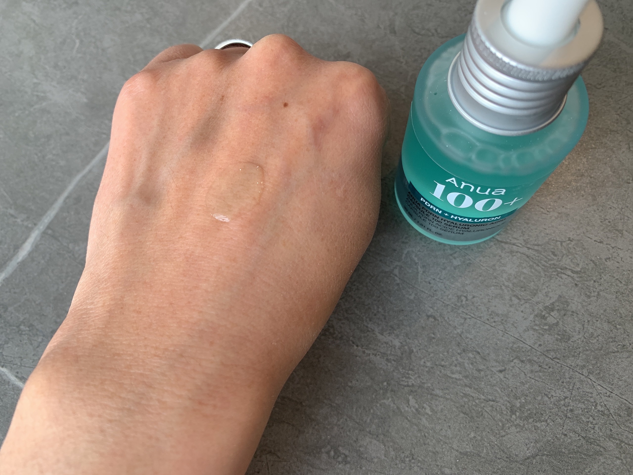 PDRNヒアルロン酸カプセル100セラム/Anua/美容液を使ったクチコミ（2枚目）