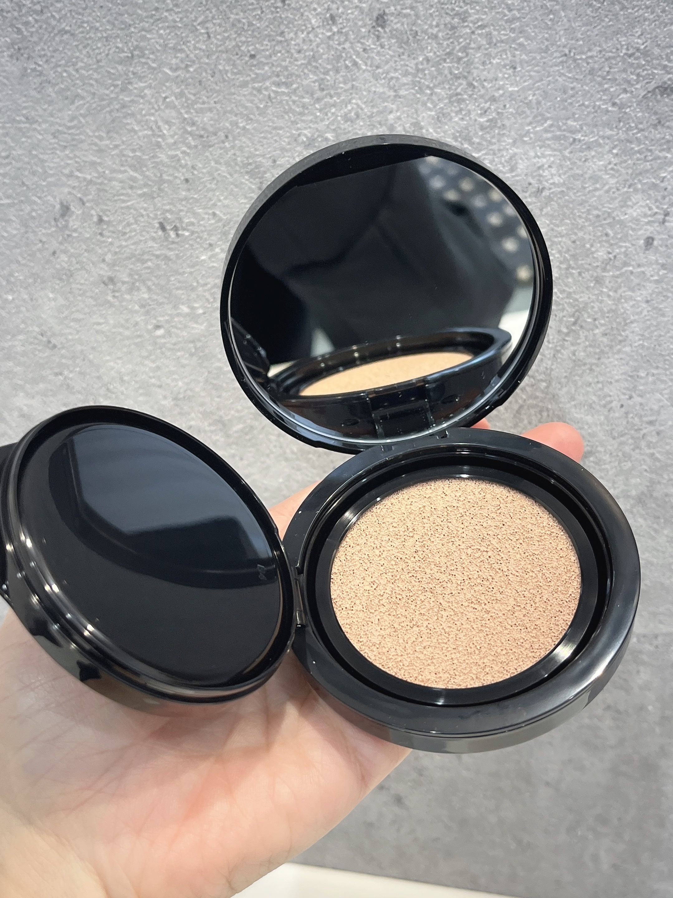 カバーステイン パーフェクティング クッション ファンデーション/VDL/クッションファンデーションを使ったクチコミ（3枚目）