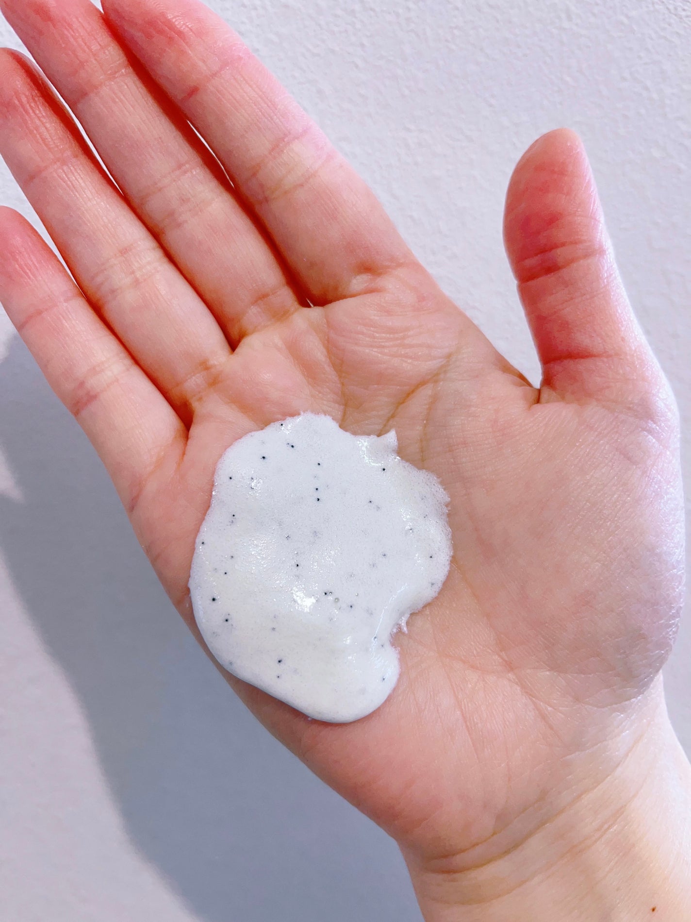 ダヴ ふわとろ クリーミースクラブ キウイ&アロエ/ダヴ/ボディスクラブを使ったクチコミ(2枚目)