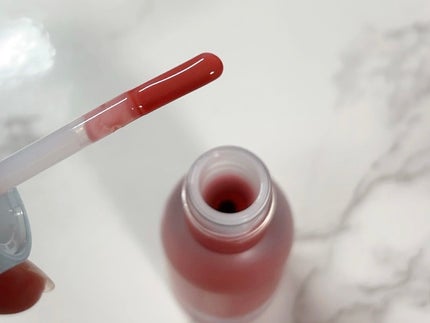 ジューシーベリープランピングリップオイル/TOCOBO/リップグロスを使ったクチコミ(4枚目)