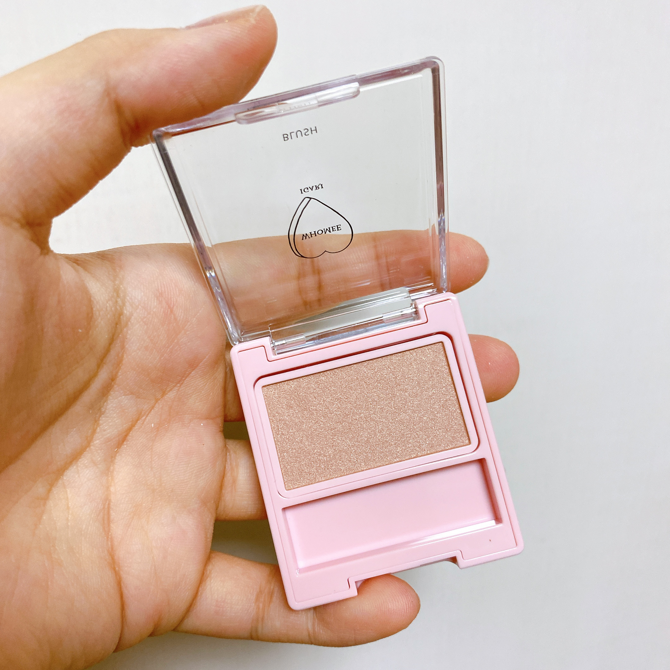 フーミー シングルブラッシュ/WHOMEE/パウダーチークを使ったクチコミ（2枚目）