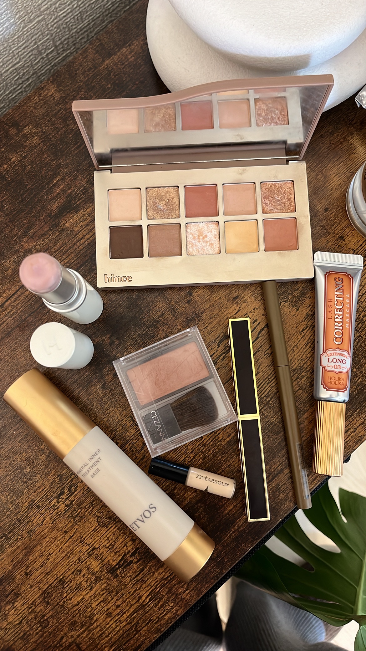 トゥルーディメンションラディアンスバーム/hince/スティックハイライトを使ったクチコミ（1枚目）