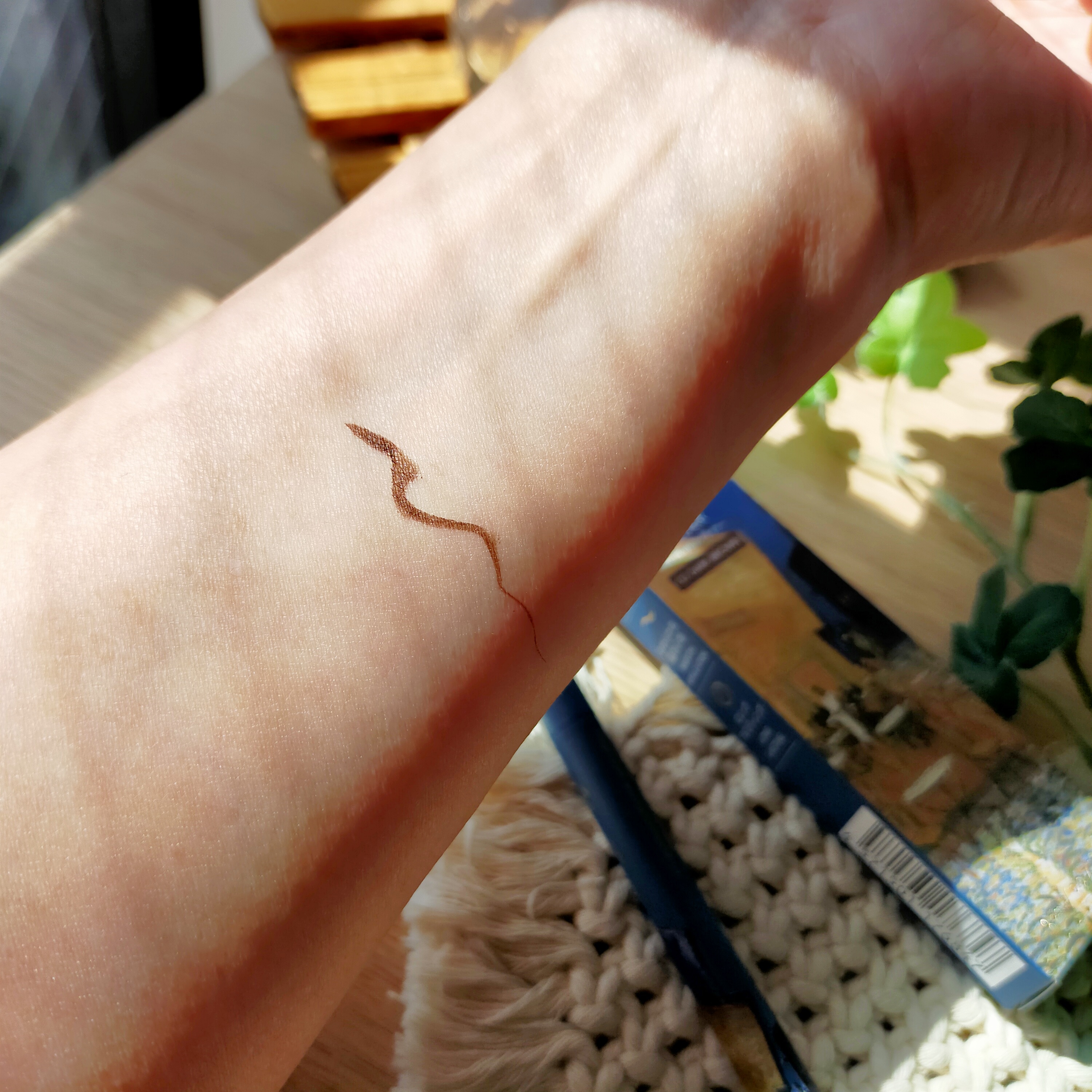 絵画リキッドアイライナー/MilleFée/リキッドアイライナーを使ったクチコミ（2枚目）