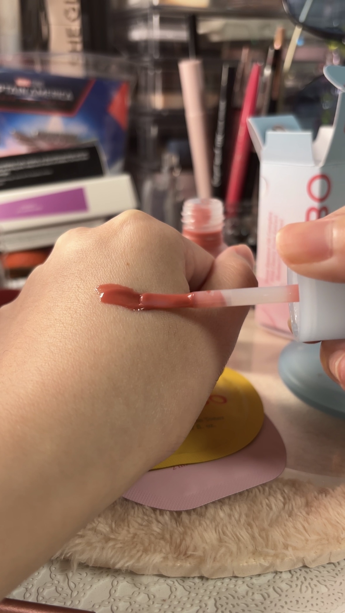 ジューシーベリープランピングリップオイル/TOCOBO/リップグロスを使ったクチコミ（2枚目）