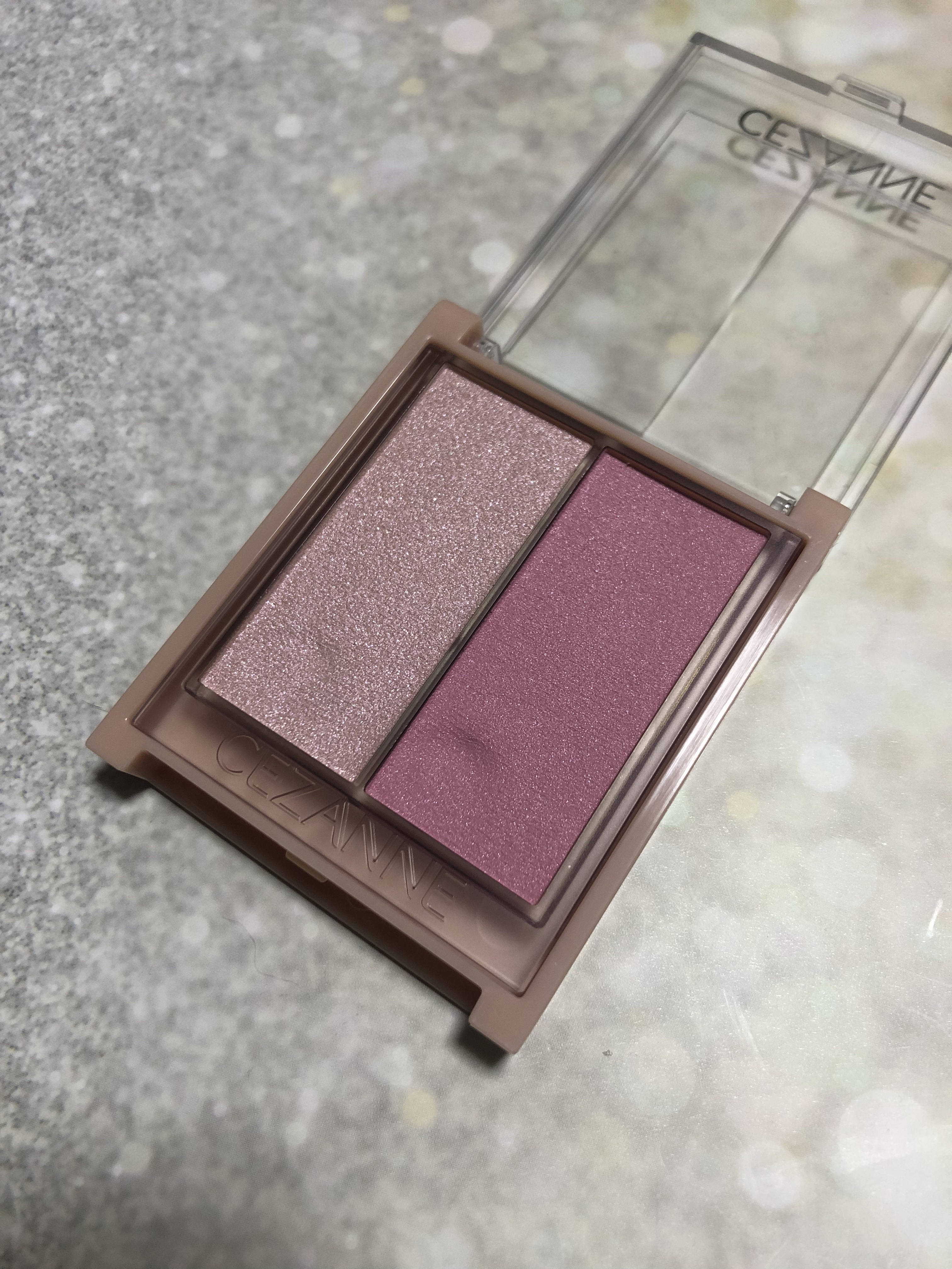 フェイスグロウカラー 03　ロマンスグロウ/CEZANNE/クリームハイライトを使ったクチコミ（2枚目）