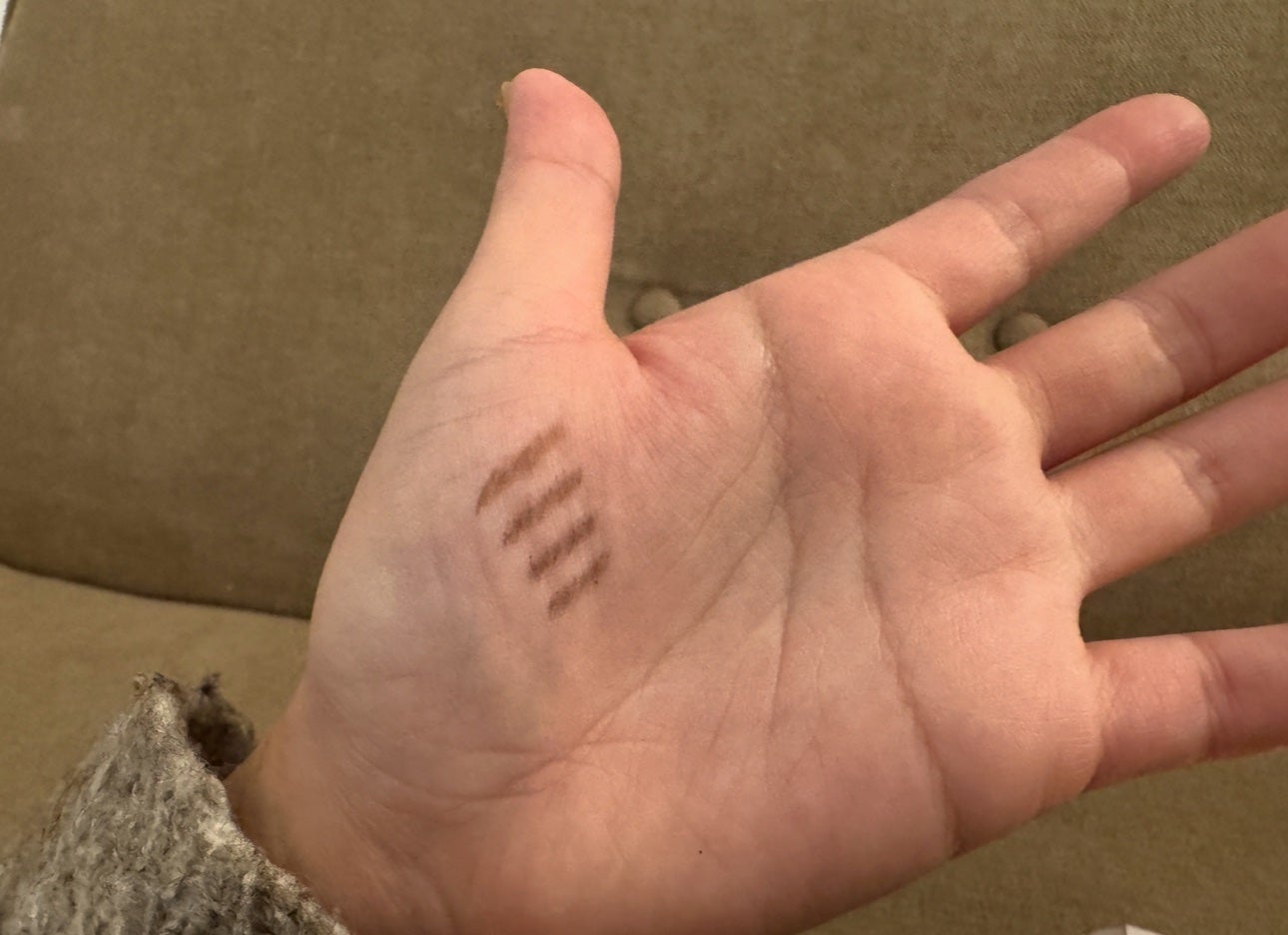 パウダリーアイブロウペンシルスリム/ミゼルエディ/アイブロウペンシルを使ったクチコミ(3枚目)