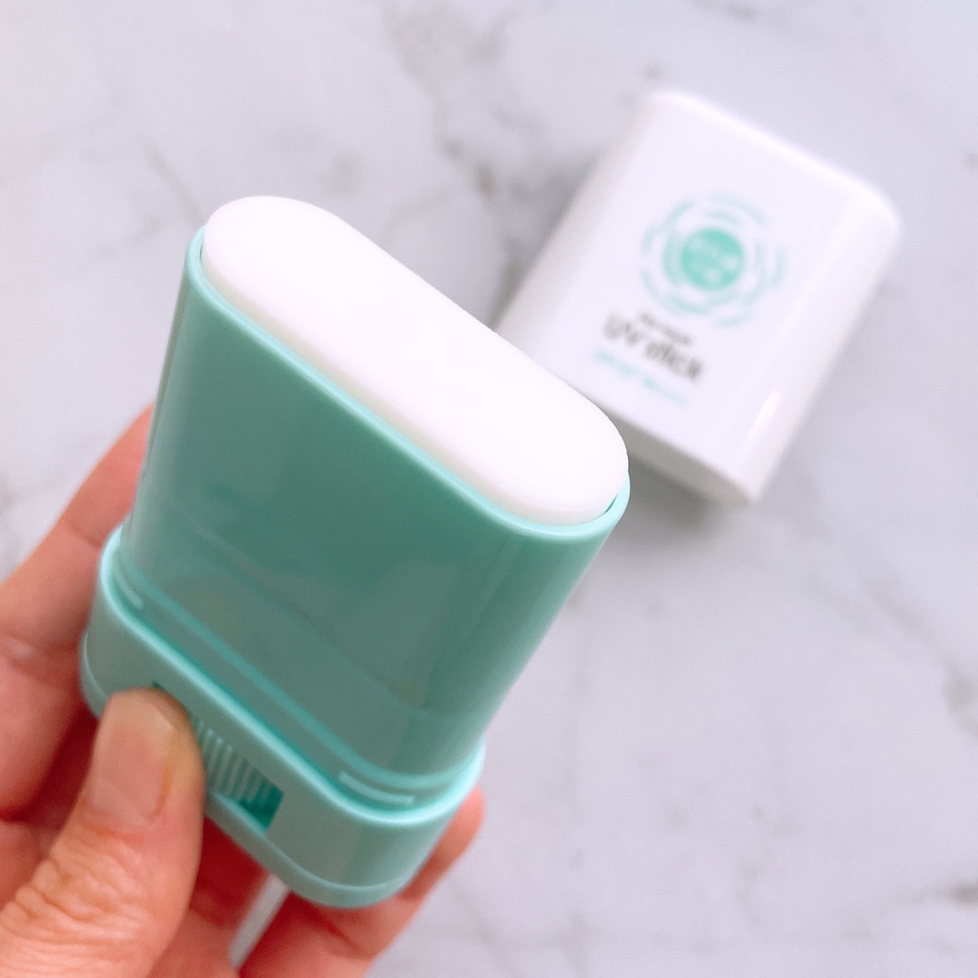 紫外線予報 さらさらUVスティックF/紫外線予報/日焼け止めスティックを使ったクチコミ(4枚目)