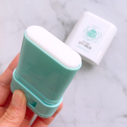 紫外線予報 さらさらUVスティックF/紫外線予報/日焼け止めスティックを使ったクチコミ(4枚目)