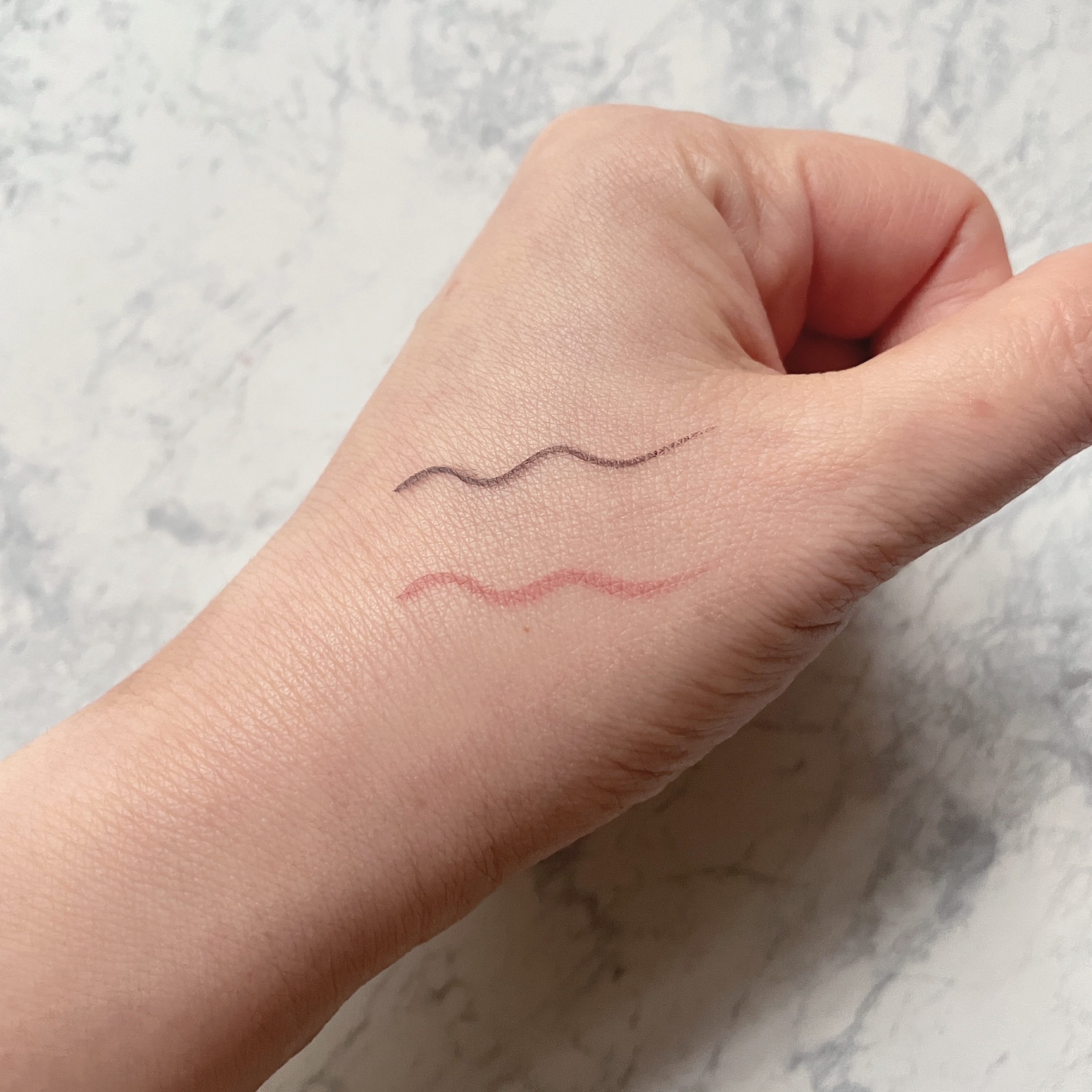 ニューアピールライナー/KiSS/リキッドアイライナーを使ったクチコミ（2枚目）