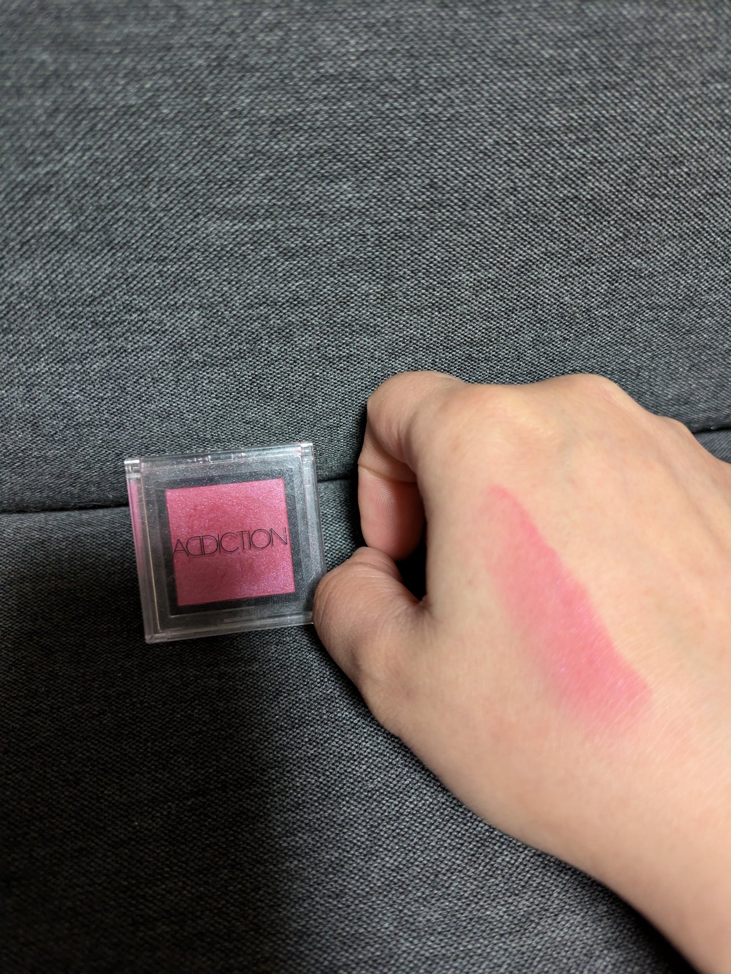 アディクション ザ アイシャドウ/ADDICTION/単色アイシャドウを使ったクチコミ(2枚目)