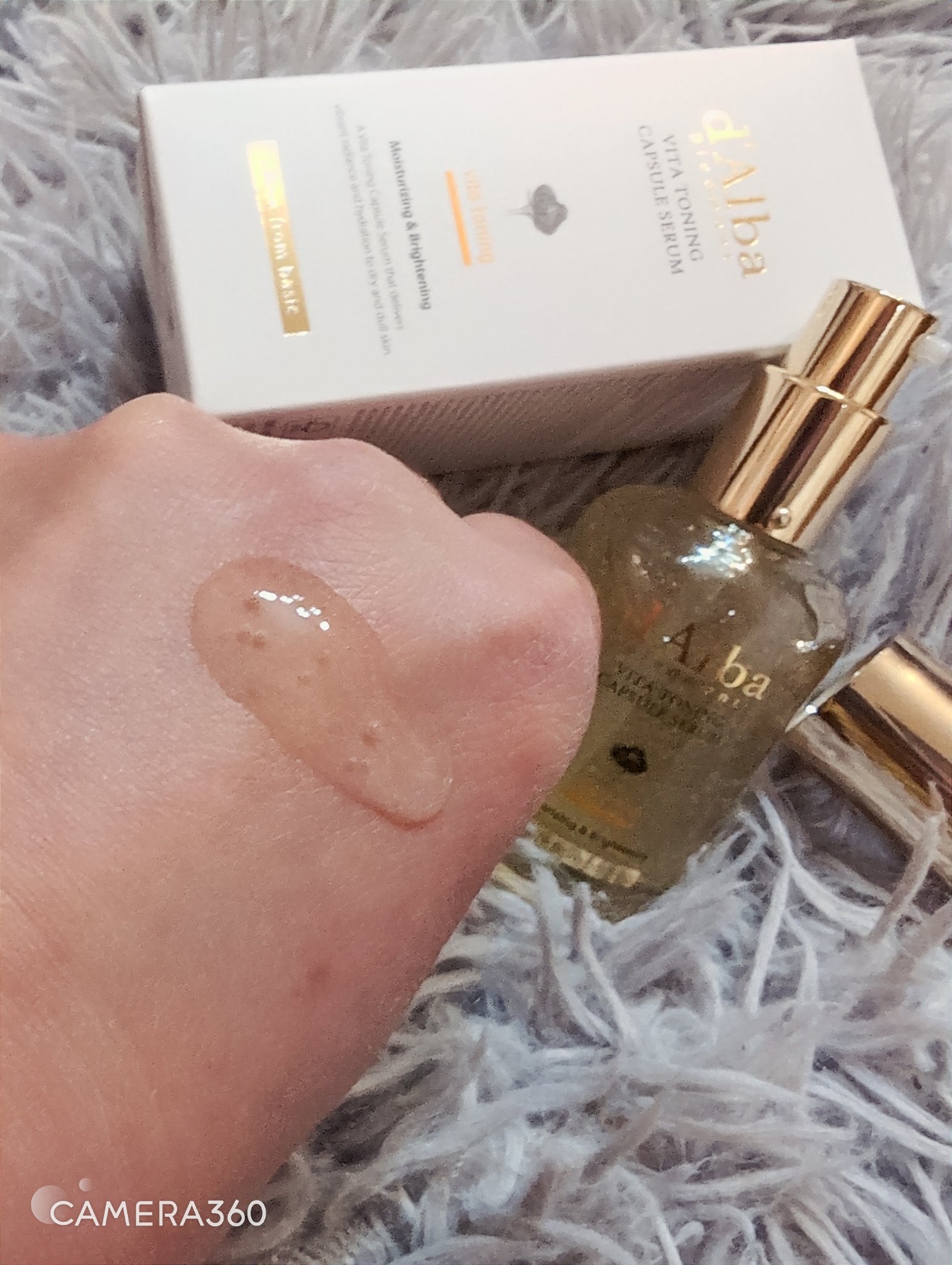 ビタトーニングカプセルセラム/ダルバ/美容液を使ったクチコミ（2枚目）