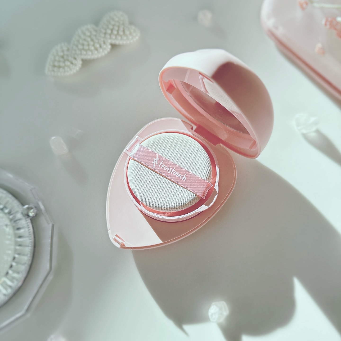 トワタッチ ハートクッション グロウメッシュ/troistouch/クッションファンデーションを使ったクチコミ（2枚目）